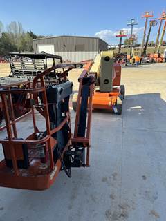 2013 JLG E450AJ Articulating Boom Lift