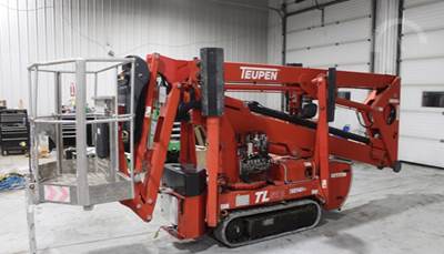 2014 TEUPEN TL51A Articulating Boom Lift