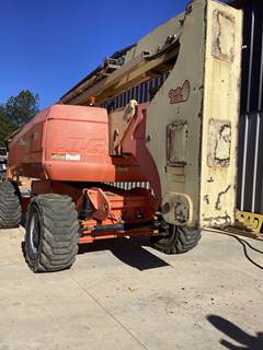 2013 JLG 800A Boom Lift