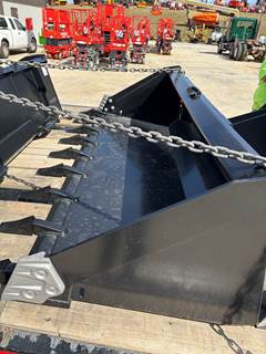 84in Tiger Attachment Tooth Skid Steer Bucket