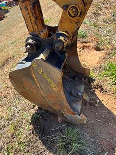 Caterpillar 301.5 15" Excavator Tooth Bucket
