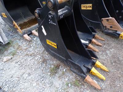 12" TROJAN 40 mm pins Tooth Bucket