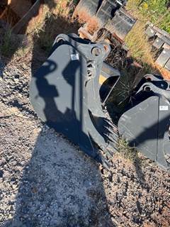 Sunward 90 Excavator - Bucket 28"