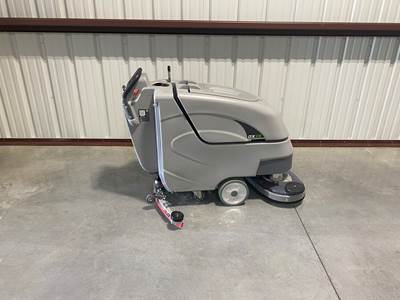 DX26 Dual Head Battery Autoscrubber #158