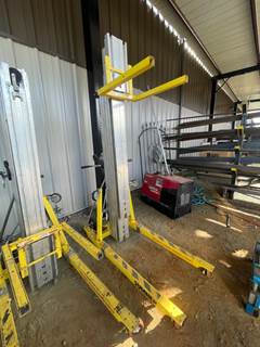 2023 Sumner Material Lift 2124 Manual