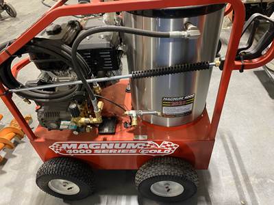 Magnum GOLD 4000 Hot Water Pressure Washer