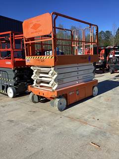 2016 Snorkel S4732E Scissor Lift
