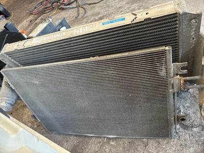 Freightliner Cascadia A/C Condenser