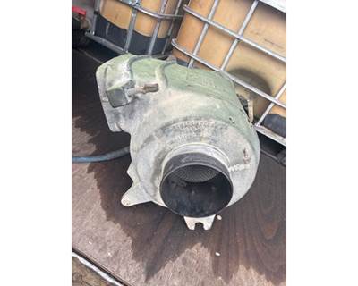 Kenworth T2000 Air Cleaner / Air Filter Housing