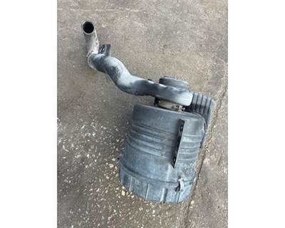 Mitsubishi Fuso FE649 Air Cleaner / Air Filter Housing