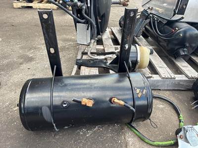 Peterbilt 386 Air Tank
