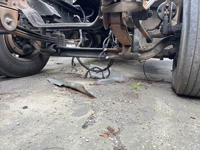 Hino 268 Front Axle Assembly