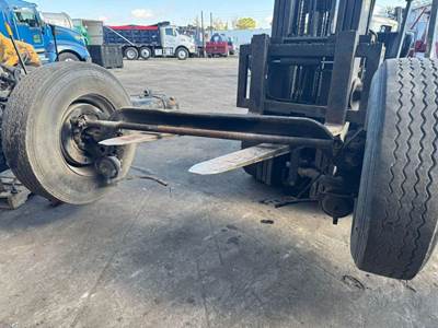 International 4700 Front Axle Assembly