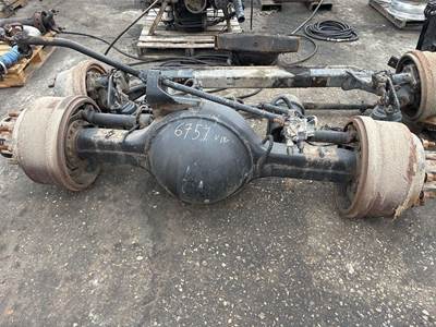Rockwell 2.50 Rear Axle Assembly for a International LF687