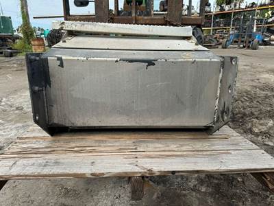 Peterbilt Battery Box