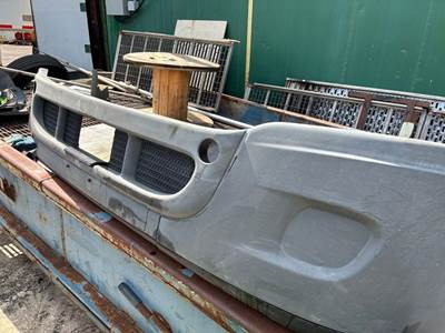 Freightliner Cascadia Front Bumper
