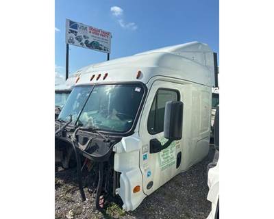 Freightliner Cascadia 125 Cab Assembly for a Freightliner Cascadia