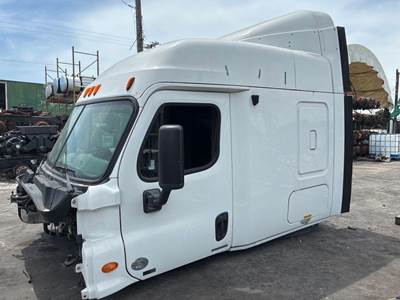 Freightliner Cascadia Cab Assembly