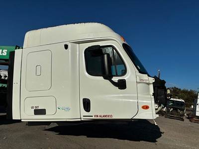 Freightliner Cascadia Cab Assembly