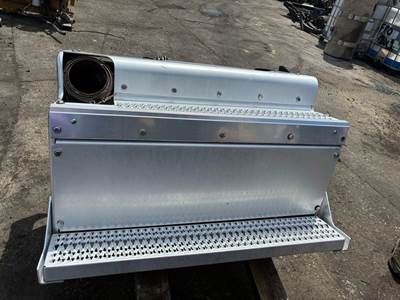 Peterbilt 386 DPF Assembly