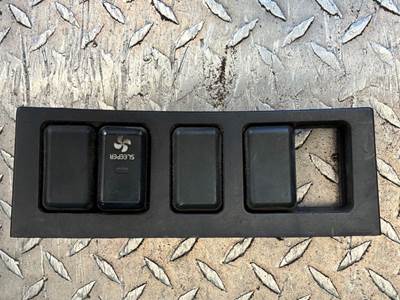 Volvo VNL Dash Panel for a Volvo Truck VNL