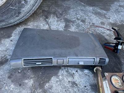 Freightliner Century Class 120 Dashboard Assembly for a Freightliner CST120