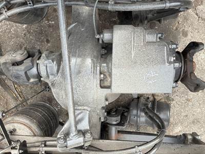 Freightliner Cascadia Front Differential