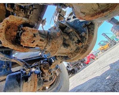 Meritor 3.90 Rear Differential for a Peterbilt 377