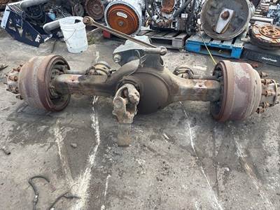 Volvo VNL Rear Differential for a Volvo Truck VNL