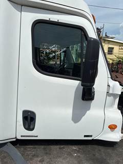 Freightliner Cascadia Front Door Assembly