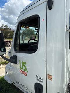 Freightliner Cascadia Front Door Assembly