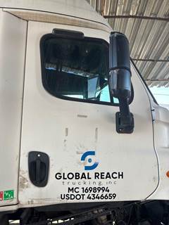 Freightliner Cascadia Front Door Assembly