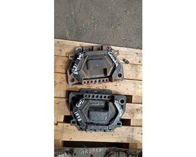 Freightliner Cascadia Engine Mount