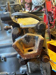 Freightliner Columbia Engine Mount