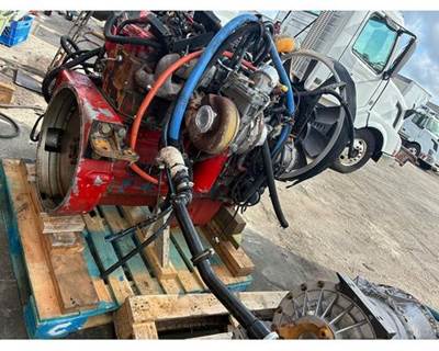Cummins ISL Engine for a Peterbilt 320