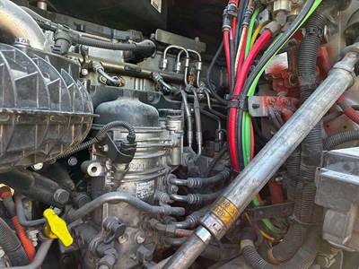 Detroit DD15 Engine for a Freightliner Cascadia