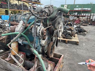 International DT466E Engine for a International 4900