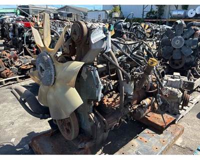 International DT466E Engine