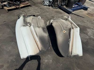 Freightliner M2 Fender