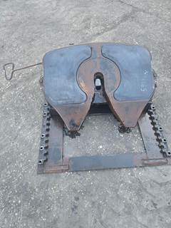 Freightliner Cascadia Fifth Wheel