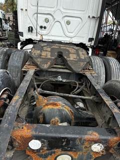 Freightliner Cascadia Fifth Wheel