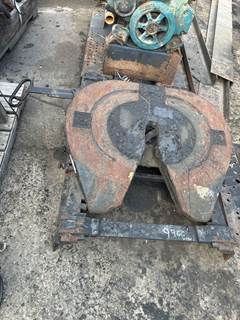 Jost 386 Fifth Wheel for a Peterbilt 386