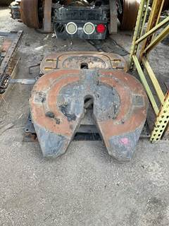 Volvo VNM Fifth Wheel