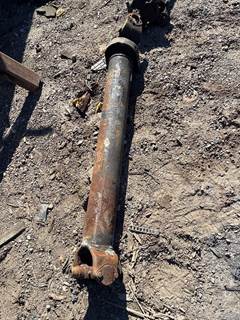 Freightliner Columbia Front Driveshaft