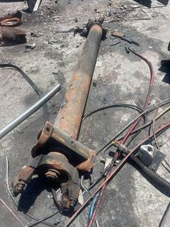 Peterbilt 387 Front Driveshaft