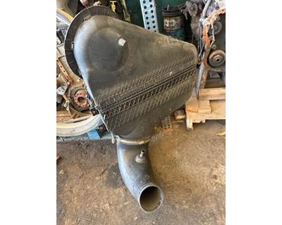 Freightliner Cascadia Fuel / Water Separator