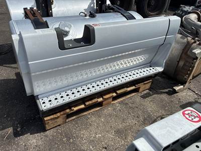 Freightliner Cascadia Fuel Tank