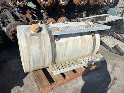 International LF687 Fuel Tank