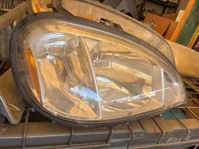 Freightliner Columbia Headlight Assembly