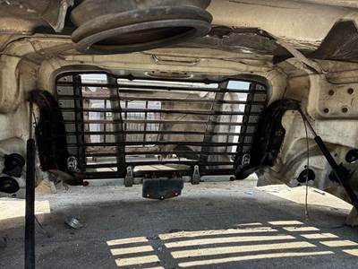 Freightliner Cascadia Hood